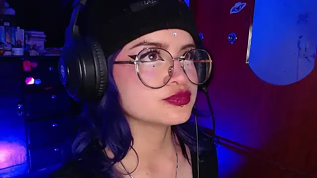 Raventh_ on StripChat