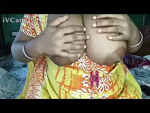 Realangel_9 on StripChat