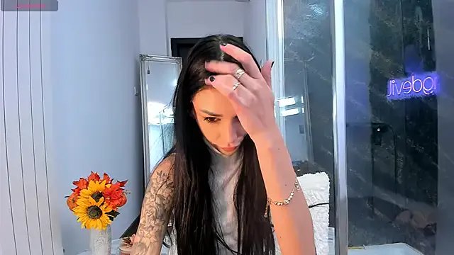 realhotfallingdevil on StripChat