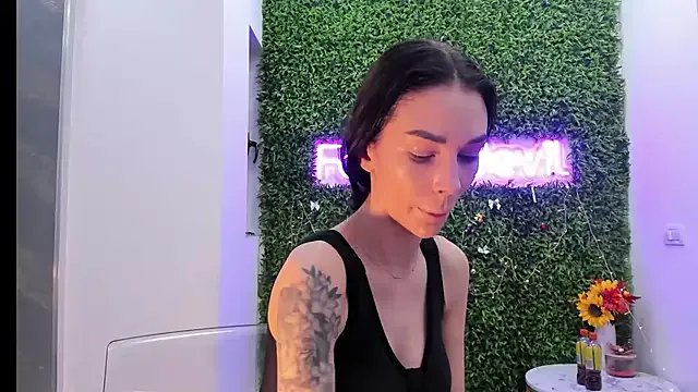 realhotfallingdevil on StripChat