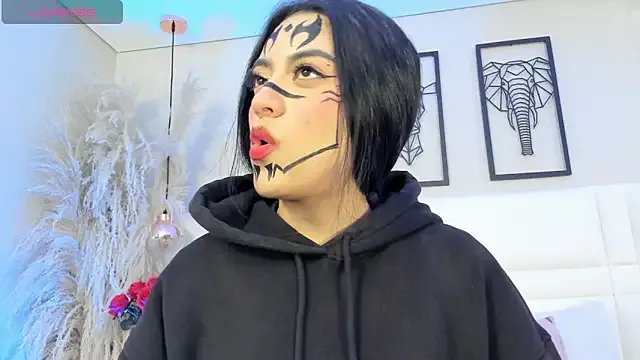 Rebeca_jones on StripChat