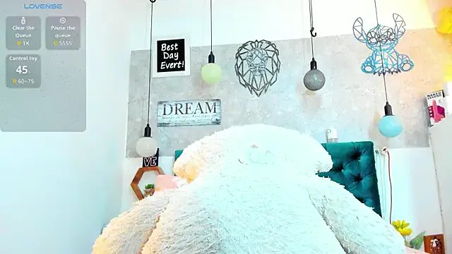 Rebeca_xs on StripChat