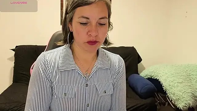 Freechat rebecca09_sexy on StripChat