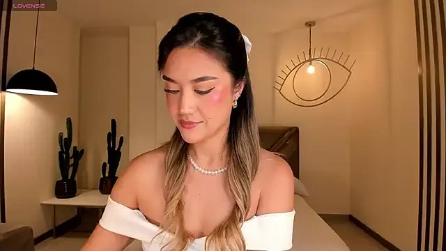 RebeccaHudson on StripChat