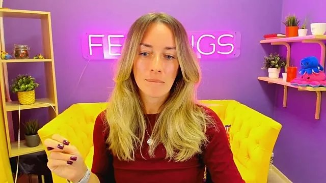 RebeccaMartinez on StripChat