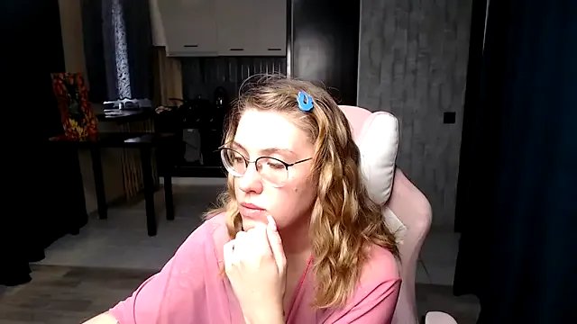 Reginasmilee on StripChat