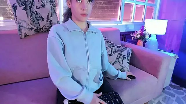 ReiAyanamy on StripChat