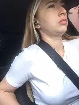 Reina_Cummings on StripChat