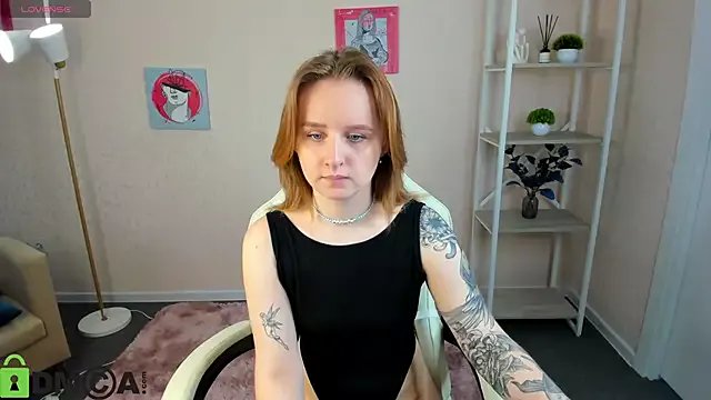 Rina_Panic on StripChat