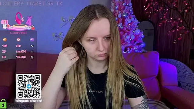 Rina_Panic on StripChat