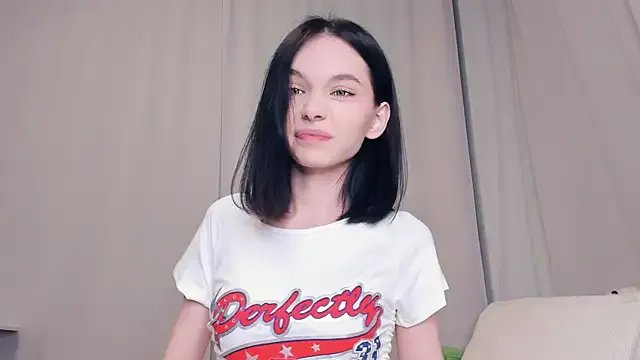 Freechat rina_tv on StripChat