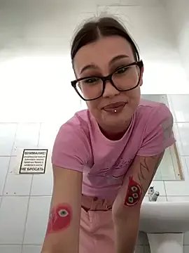 RinaCat on StripChat