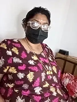 Riya-mallus on StripChat