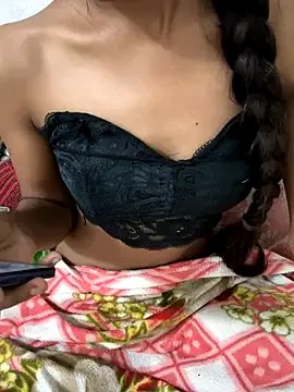Riya_917 on StripChat