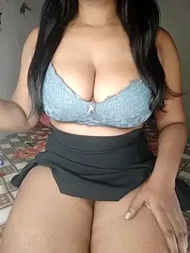 Riya_Malik on StripChat