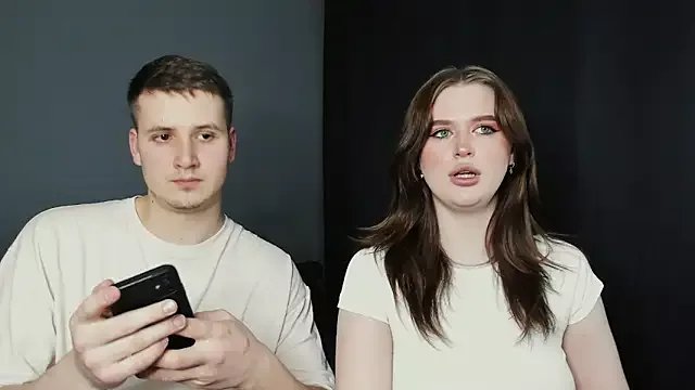 Robert_Lisa on StripChat