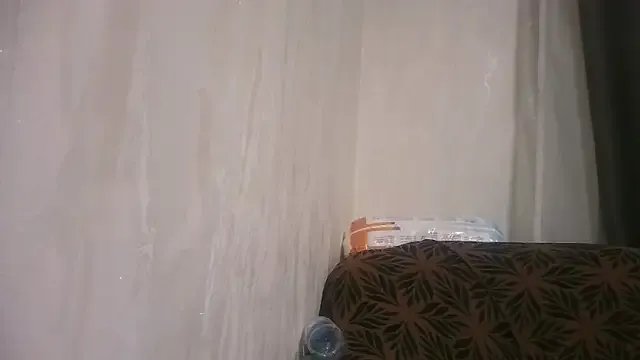 Robin_Lili on StripChat