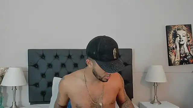 Robin_Rief on StripChat