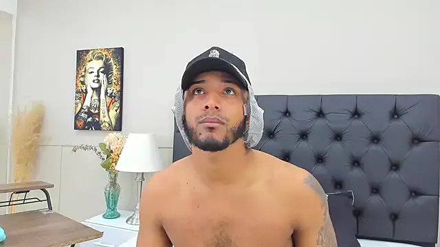 Robin_Rief on StripChat