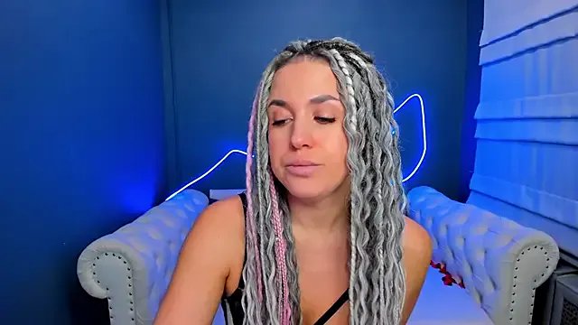 rock_n_roxy — slap ass