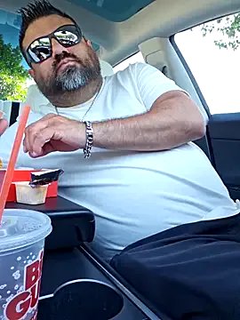 Roddog18 on StripChat