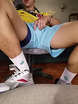 rogert_xx on StripChat