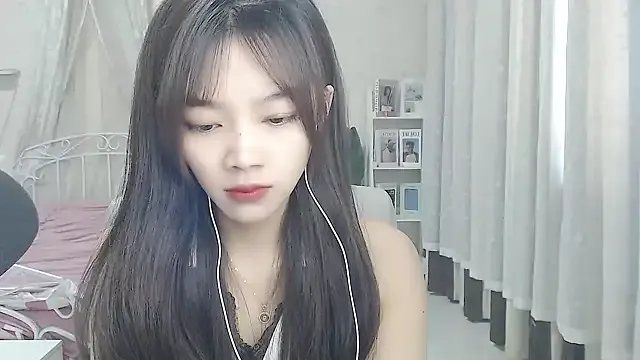 Romy-sweet on StripChat