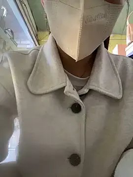 Rosa_998 on StripChat