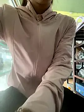 Rosa_998 on StripChat