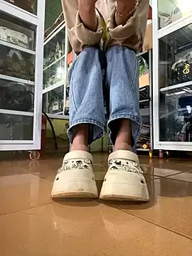 Rosa_998 on StripChat