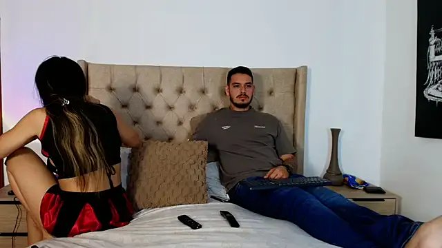 Rose_dom on StripChat