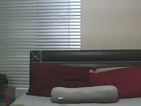 Rosehipsx76 on StripChat