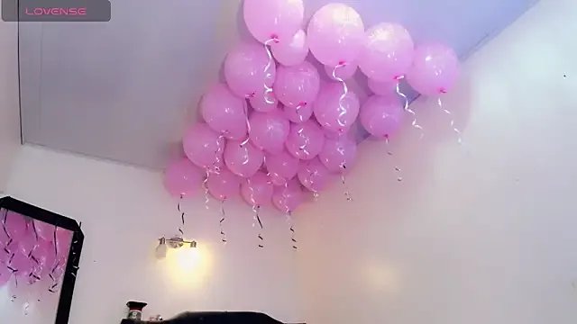 Rossedewitt_ on StripChat