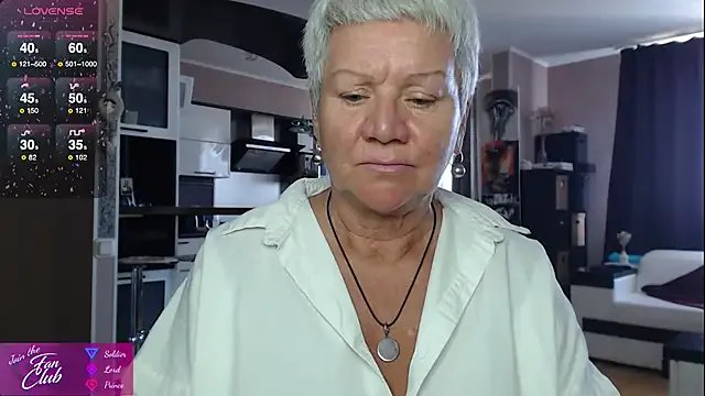 roxana_brooks on StripChat