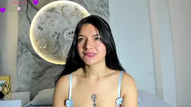 RoxanaBorns_ on StripChat