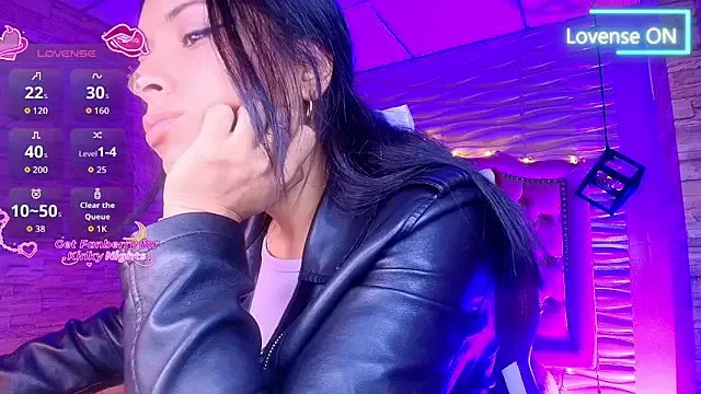 Roxanne_Han on StripChat