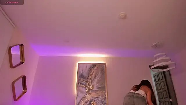 RoxanneHill_ — Spank ass x5
