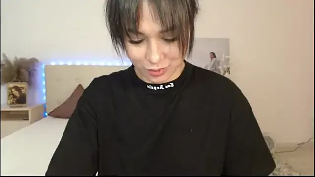 RoxannePure on StripChat