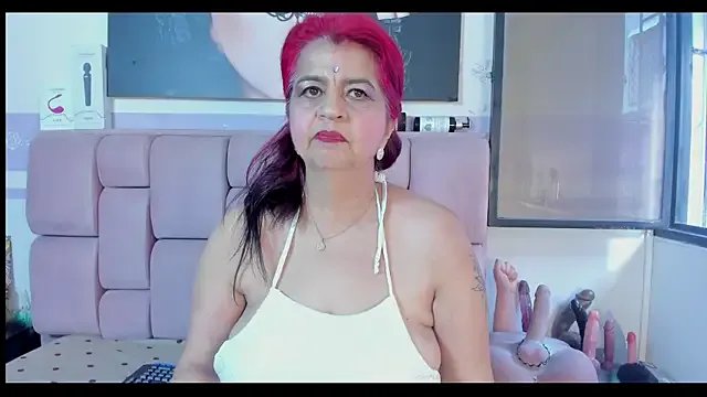 RoxetteMature on StripChat