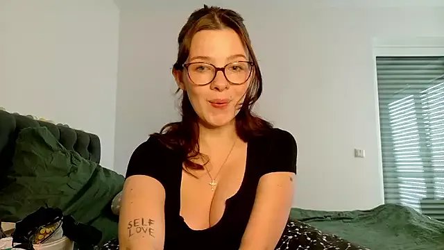 RoxiBlack on StripChat