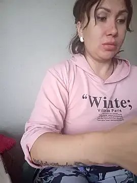 ROXOLANAA_SEXY on StripChat