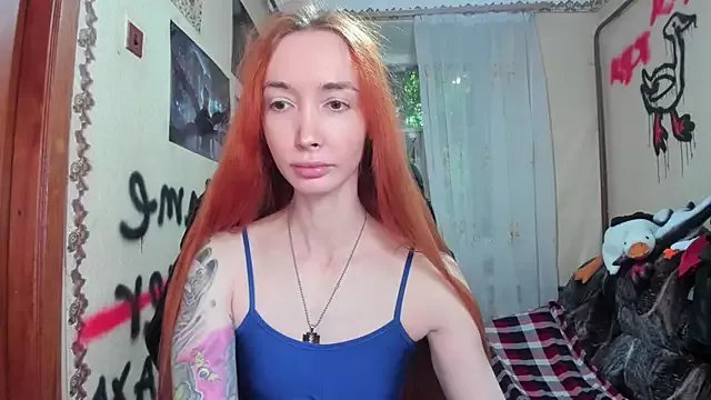 Roxy_Silver on StripChat