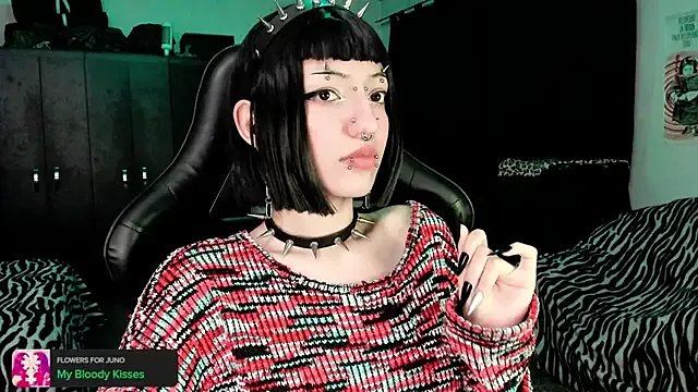 roxy_toxic on StripChat