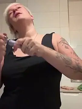 Rozendefotz on StripChat