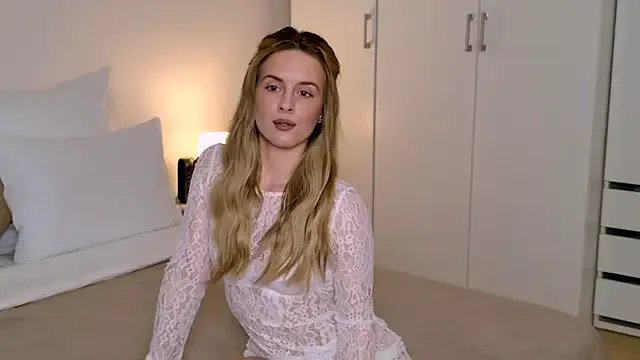 RozzitaBedberry on StripChat