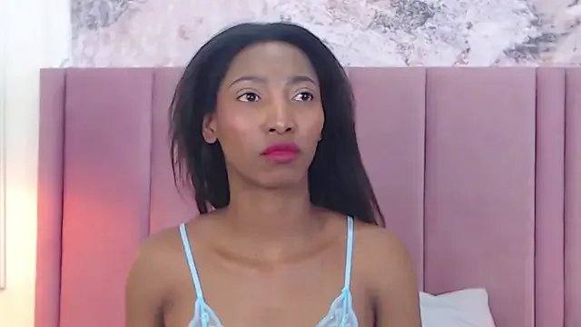 SabrinaDevill on StripChat