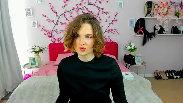 SabrinaRayX on StripChat