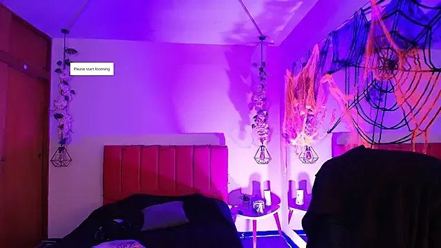 SabrinaV_ on StripChat