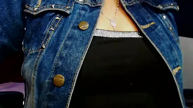 Freechat sahtlove1 on StripChat