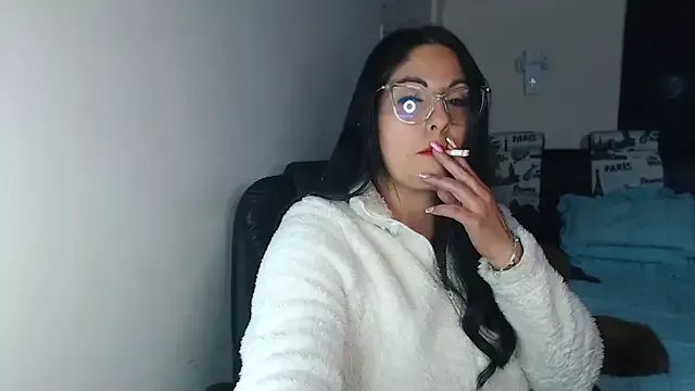 Freechat sahtlove1 on StripChat